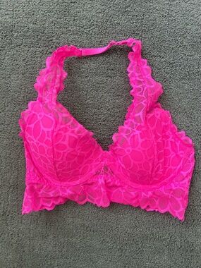 PINK Victoria's Secret Bright Neon Pink Lace Halter Longline Scalloped Bralette